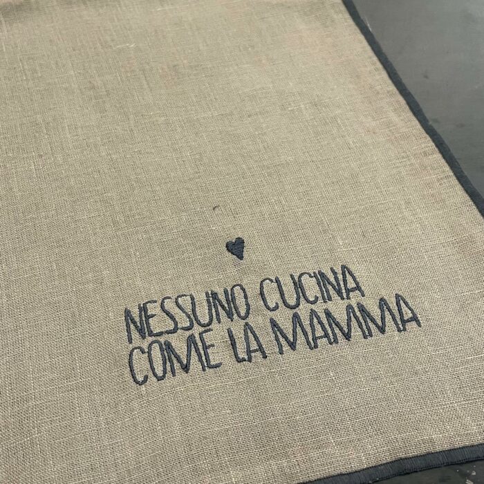 Canovaccio in lino 'Nessuno cucina come la mamma'