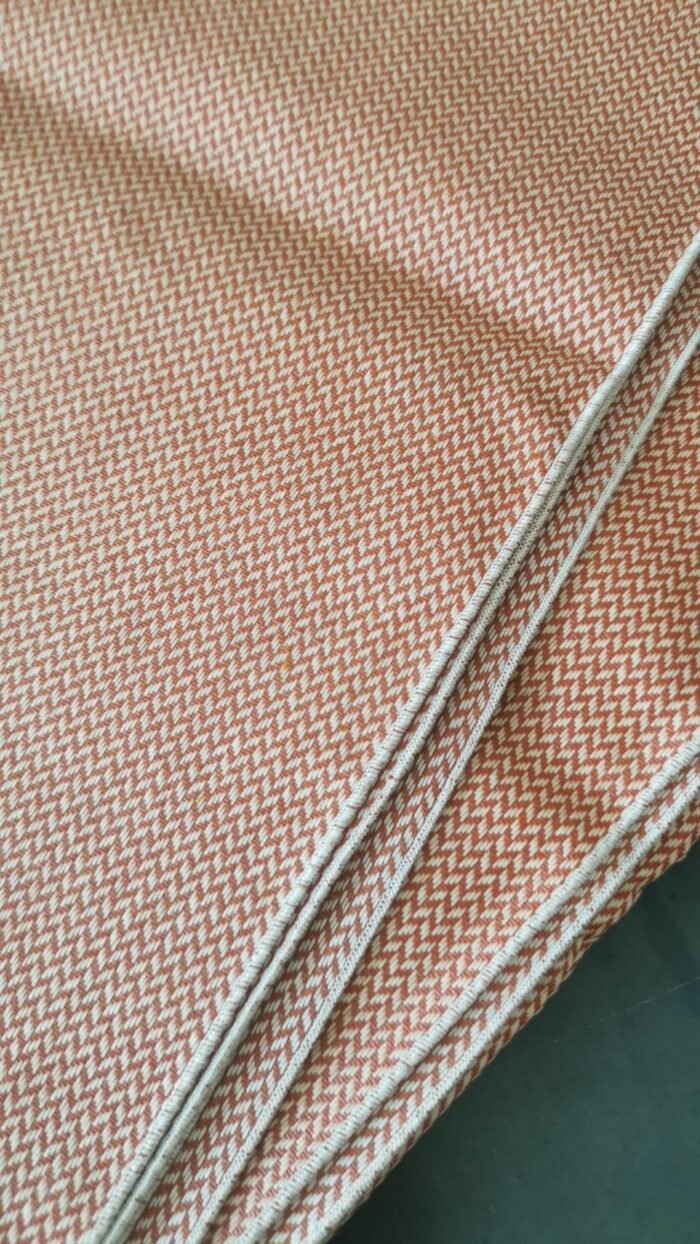 Cotone cerato corallo bordato 140x215cm - immagine 2