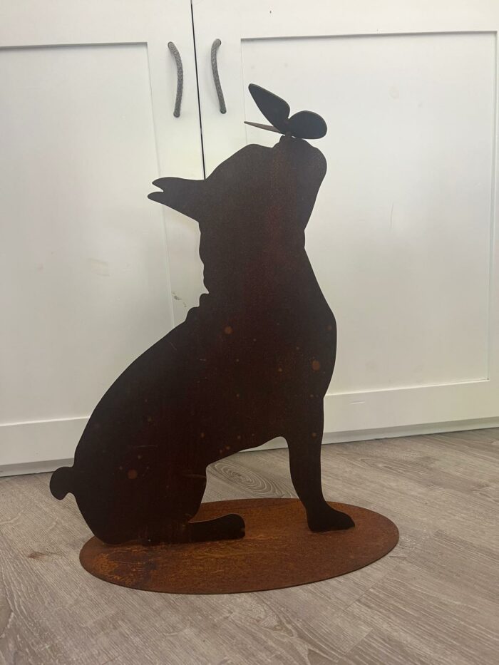 Bulldog francese in ferro con farfalla